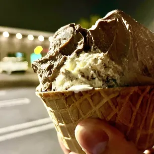 Chocolate &amp; Cheesecake with Oreo ice cream scoops!