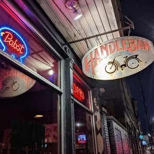 Exterior view of the Handlebar sign