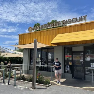 Outside &amp; seating area