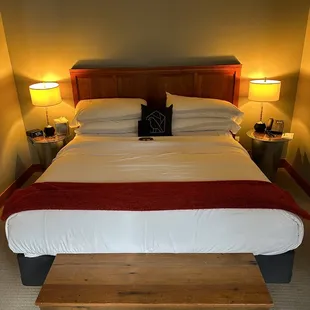 King Bed in Cottage #1