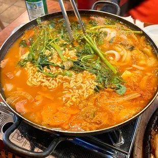 Budae Jeongol (ramen stew)
