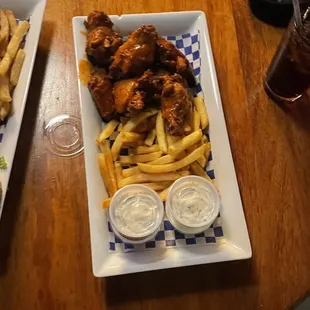 Wing with fries and ranch