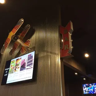 Aviation themed decor