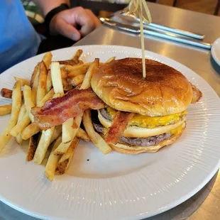 Hanger burger with bacon
