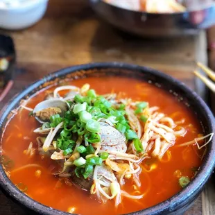 Kimchi - Kalguksu