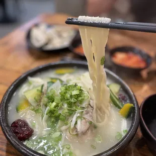Chicken Kalguksu