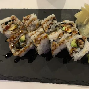 Tuna and avocado roll