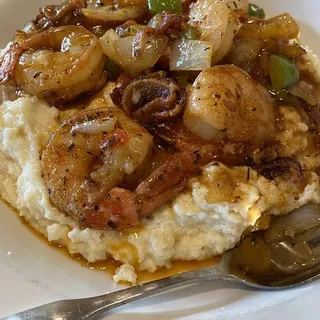 Shrimp N' Grits