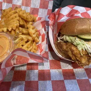 Combo 1 (SandoFriesDrink).... Look how pretty!