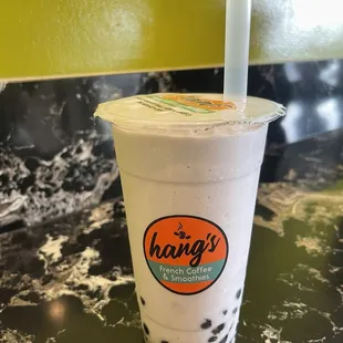Taro coconut combo! Hands down must-try. My go to.