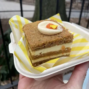 Sour Cream Cheese Frosting