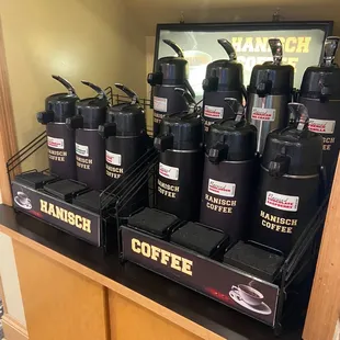 So many coffee choices and free refills!