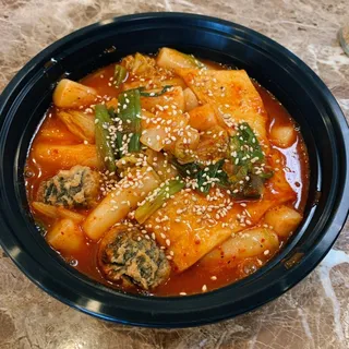 Spicy Tteokbokki(매운 떡볶이)