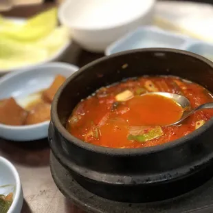 Kimchi tofu stew