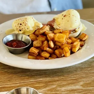Eggs Benedict