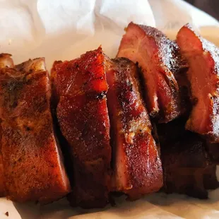 a plate of ribs