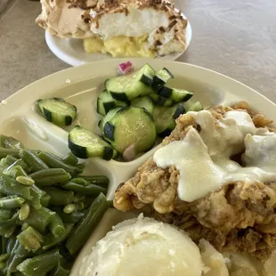 Chicken fried steak  Potatoes  Green beans  Cucumber salad  Coconut pie