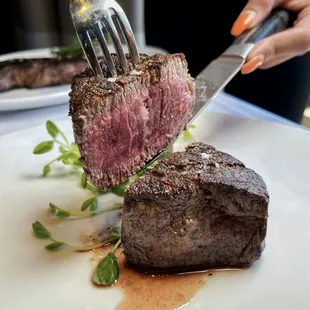 Hank's Fine Steaks & Martinis
