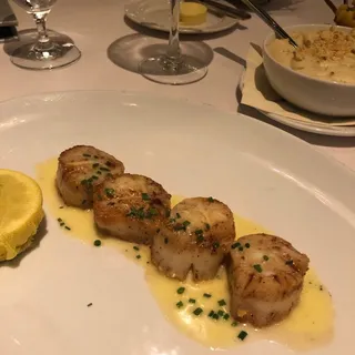Day Boat Scallops*