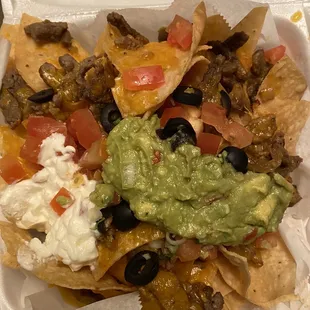 Hank's nachos with carne asada