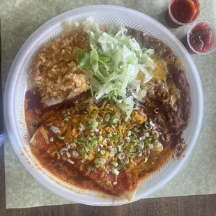 2 Cheese Enchiladas plate- one is Red and the second is Mole
