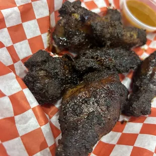 Smoke wings. Amazing.