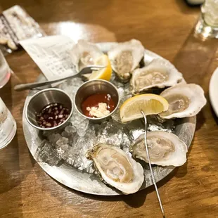 a platter of oysters