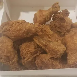 bbq wings, fried chicken, fried chicken wings, bbq chicken, chicken wings, poultry, food, chicken, chicken wings and fried chicken