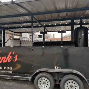 Offset smoker