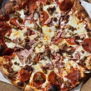 Meat Lover Pizza (TikTok: @justandyvu)