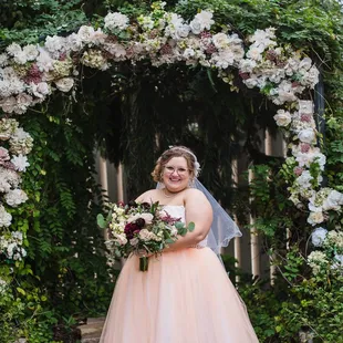 Hannah Caroline Couture helped make my wedding day so incredibly special with a one-of-a-kind dress that was able to encapsulate every idea