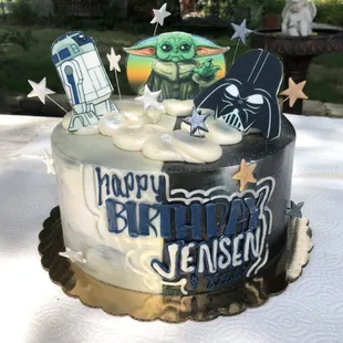 a star wars themed birthday cake