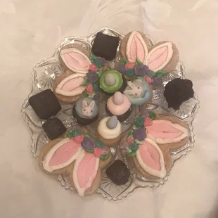 Cookies and mini cupcakes from Hannah Marie's