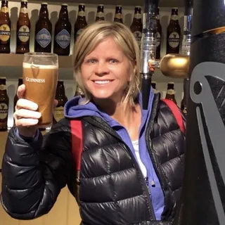Dana H.