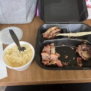 Gouda Mac &amp; 1/4 rack ribs