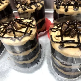 food, cupcakes, dessert