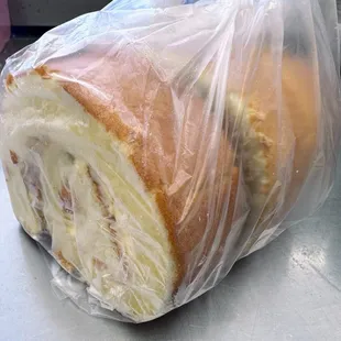 Cake rolls