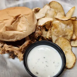 Delicious BBQ sandwich with &quot;frips&quot; (hot chips)!