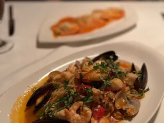 Rocco's Italian Grille & Bar