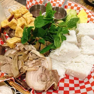 Rice vermicelli with fried tofu and shrimp paste