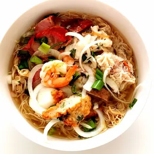 a bowl of noodles