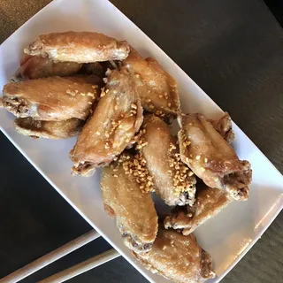 33. Garlic Chicken Wings