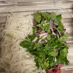 Hanoi pho items to go