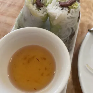 Hanoi Rolls - grill beef