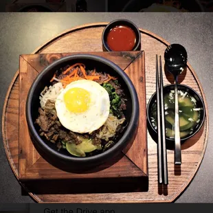 Dolsot bibimbop