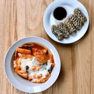 [Delivery] Spicy Rice Cake (DdukBokki) &amp; Fried Ghimmari