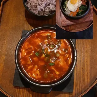 Soondubu jiggae and dolsot bibimbap