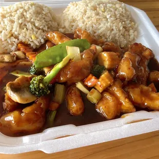 Hot Braised Chicken with Fried Rice