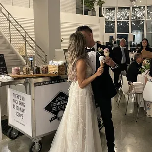 Hans' Homemade Ice Cream is now offering Catering Services for Weddings, Corporate Events, Birthdays and more.