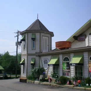 Swiss Heritage Winery